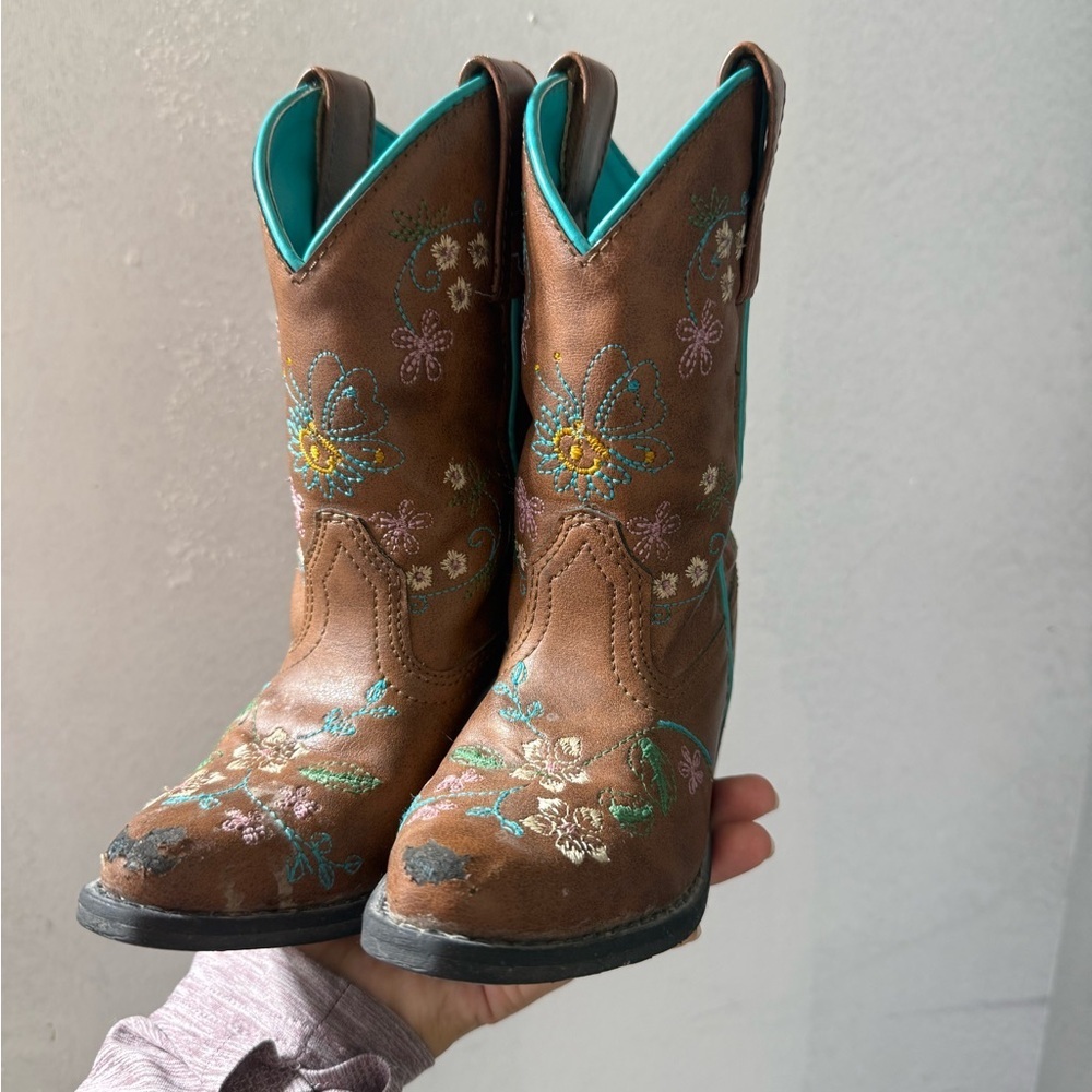 Shyanne Turquoise and Tan Western Boots